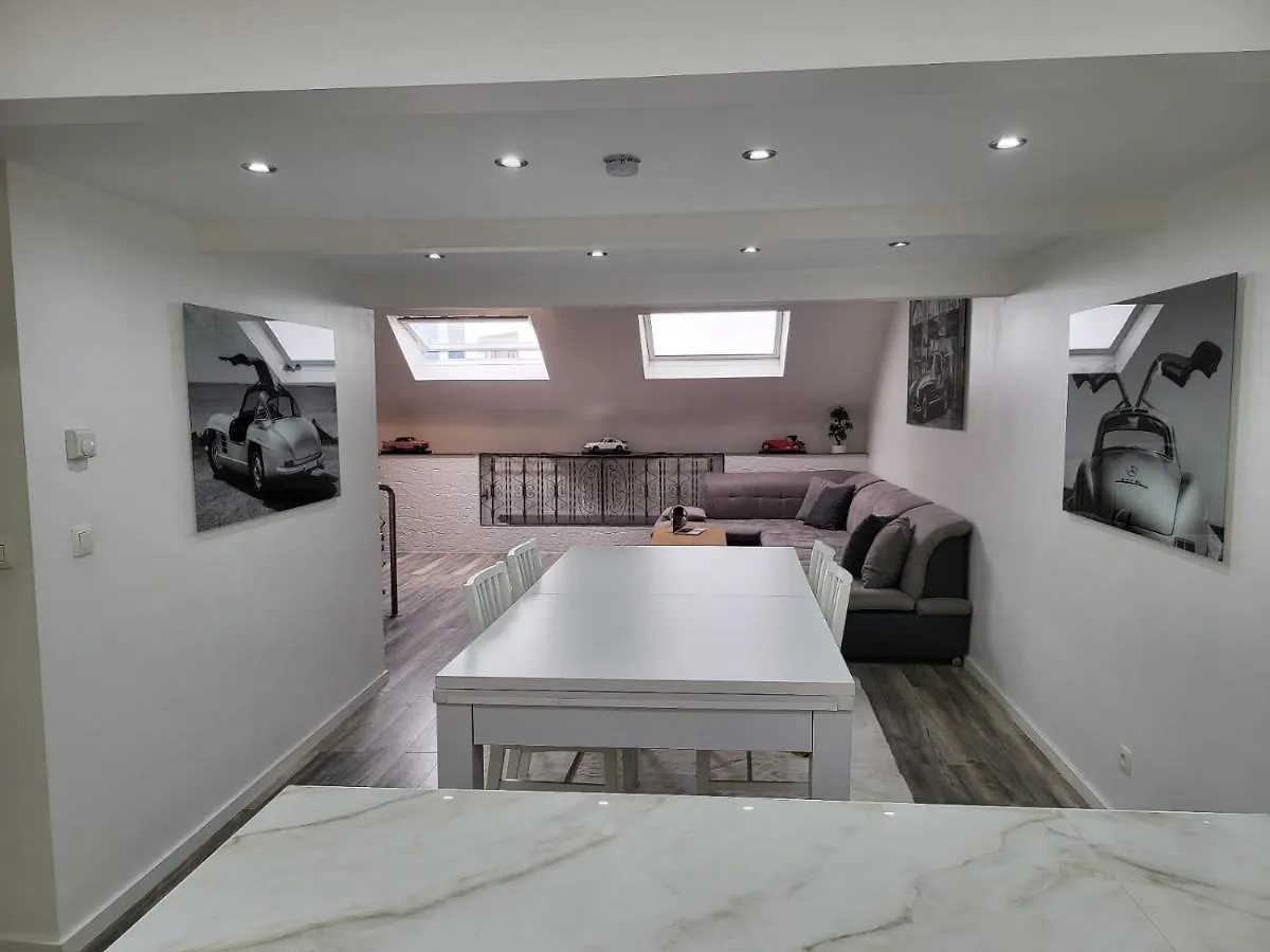 Duplex Elegant Situe A 1Min De La Gare Du Nord Apartment Brussels 0*,  Belgium