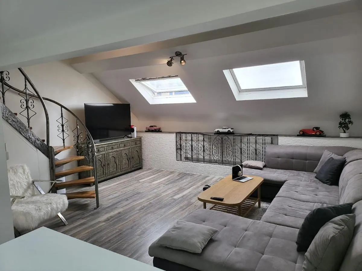 Duplex Elegant Situe A 1Min De La Gare Du Nord Apartment Brussels